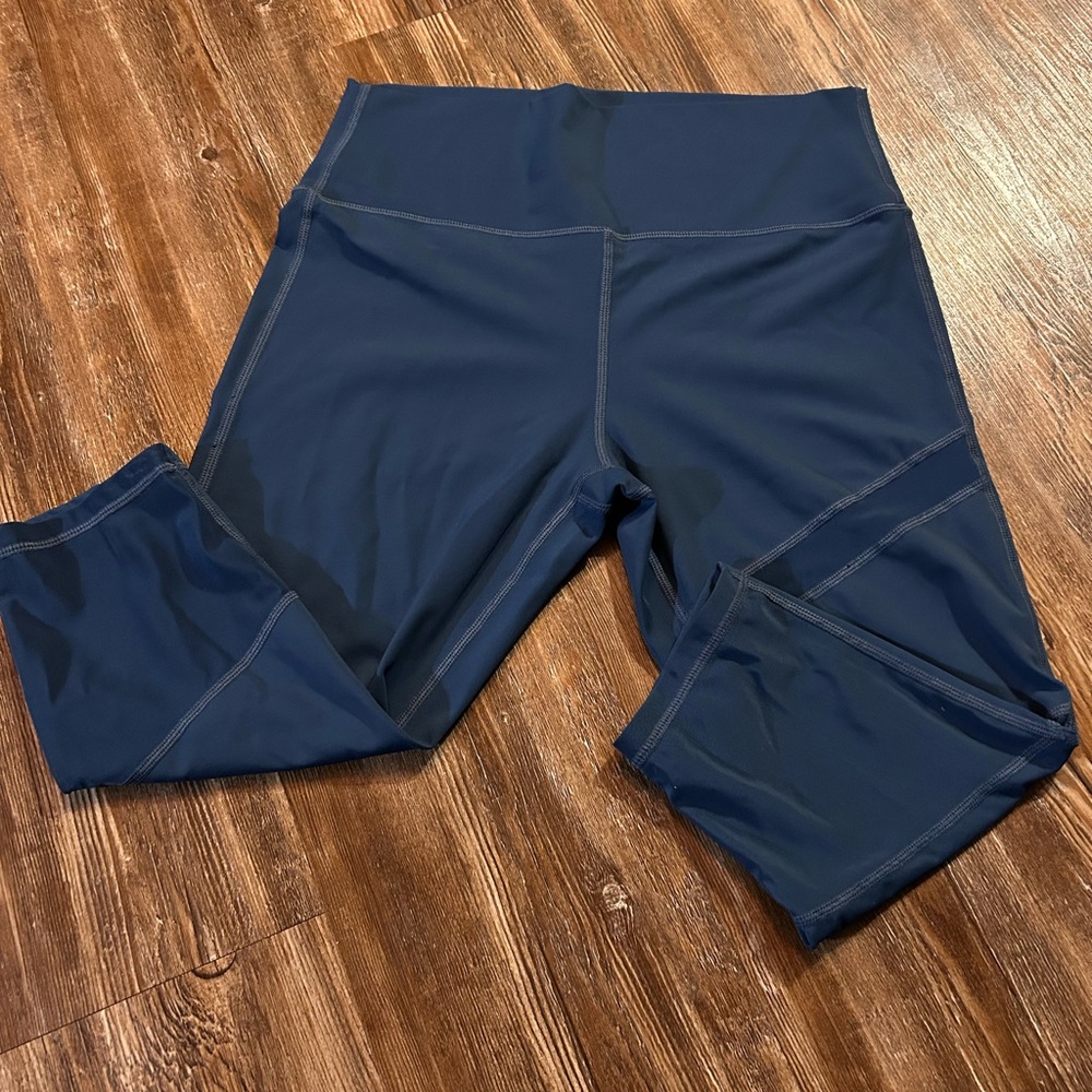 Women’s Zyia capri leggings!! Size 14/16